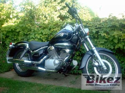 2000 Suzuki Intruder 125 photo